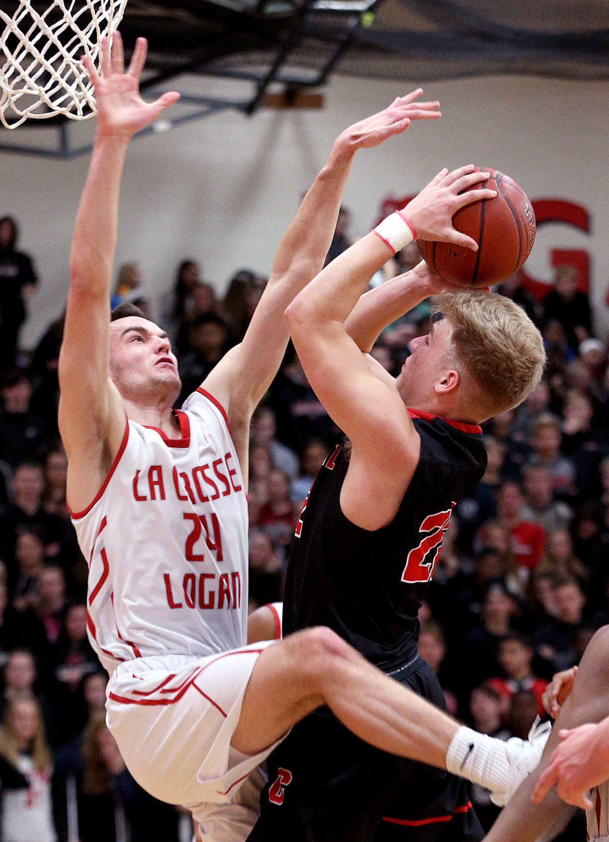 La Crosse Central vs. La Crosse Logan